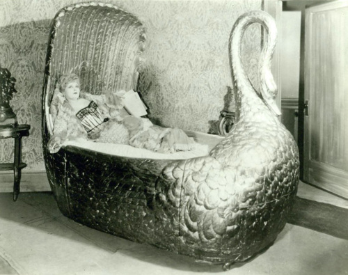 Mae West swan bed