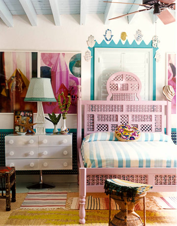 Pink lattice bed