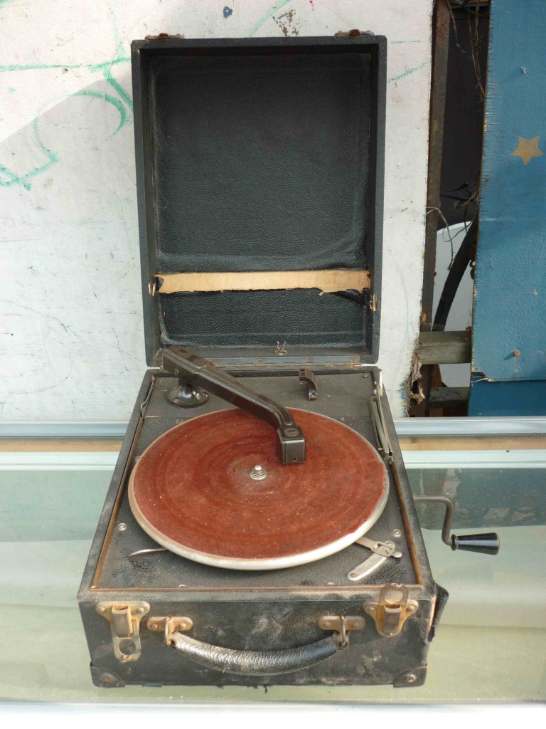 modern gramaphone