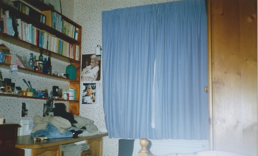 Teenager bedroom | 80's interiors | My Friend's House blog