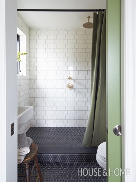 Black tiled shower room | Nice shower curtains |My Friend's House