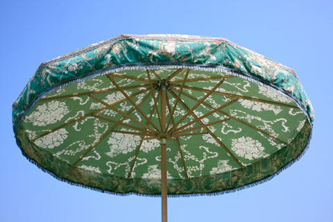 Vintage green parasol | Sunbeam Jackie | My Friend's House