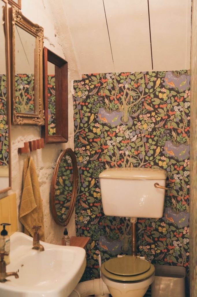 Wallpapered cloakroom