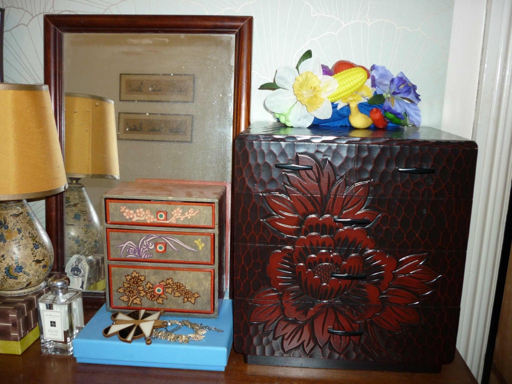 Tansu cabinet