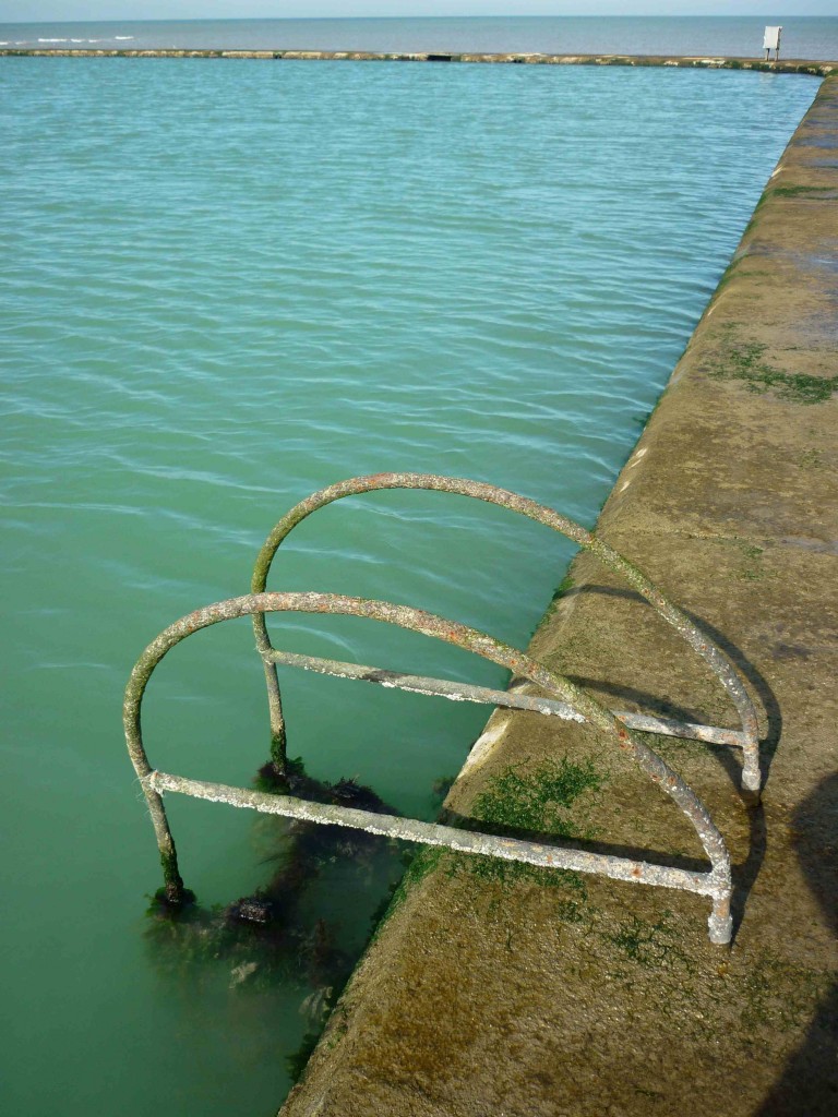 Walpole bathing pool