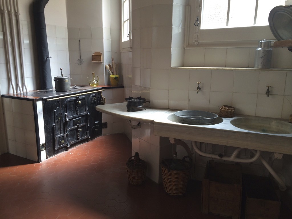 La Pedrera | Kitchen | My Friend's House