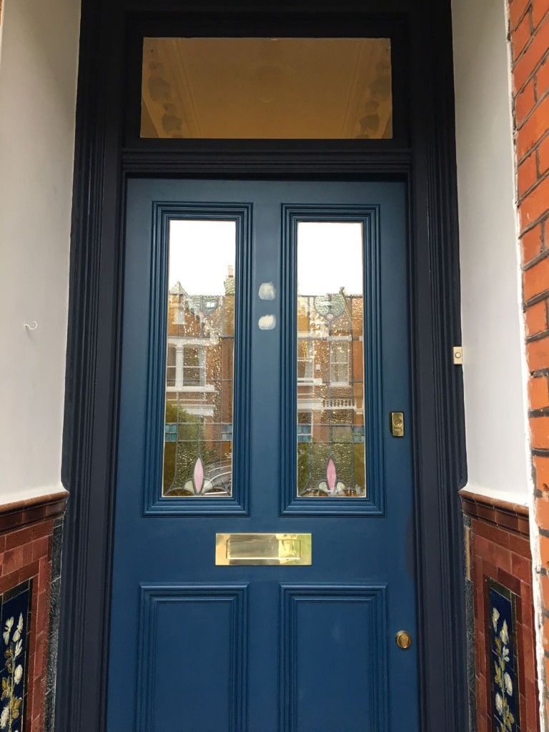 Door in navy